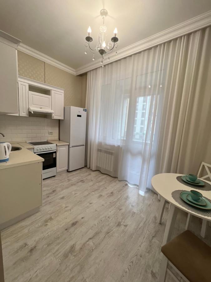 Уютная Квартира На Expo-Smart Замок Apartment Astana Ngoại thất bức ảnh